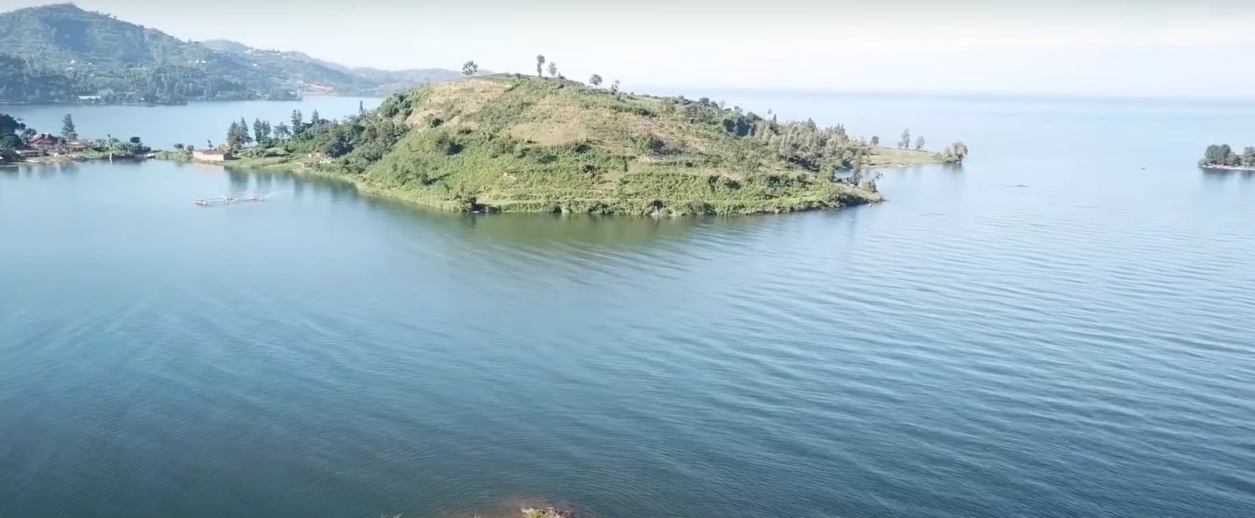 Lake Kivu Mtembezi Vacations Safaris