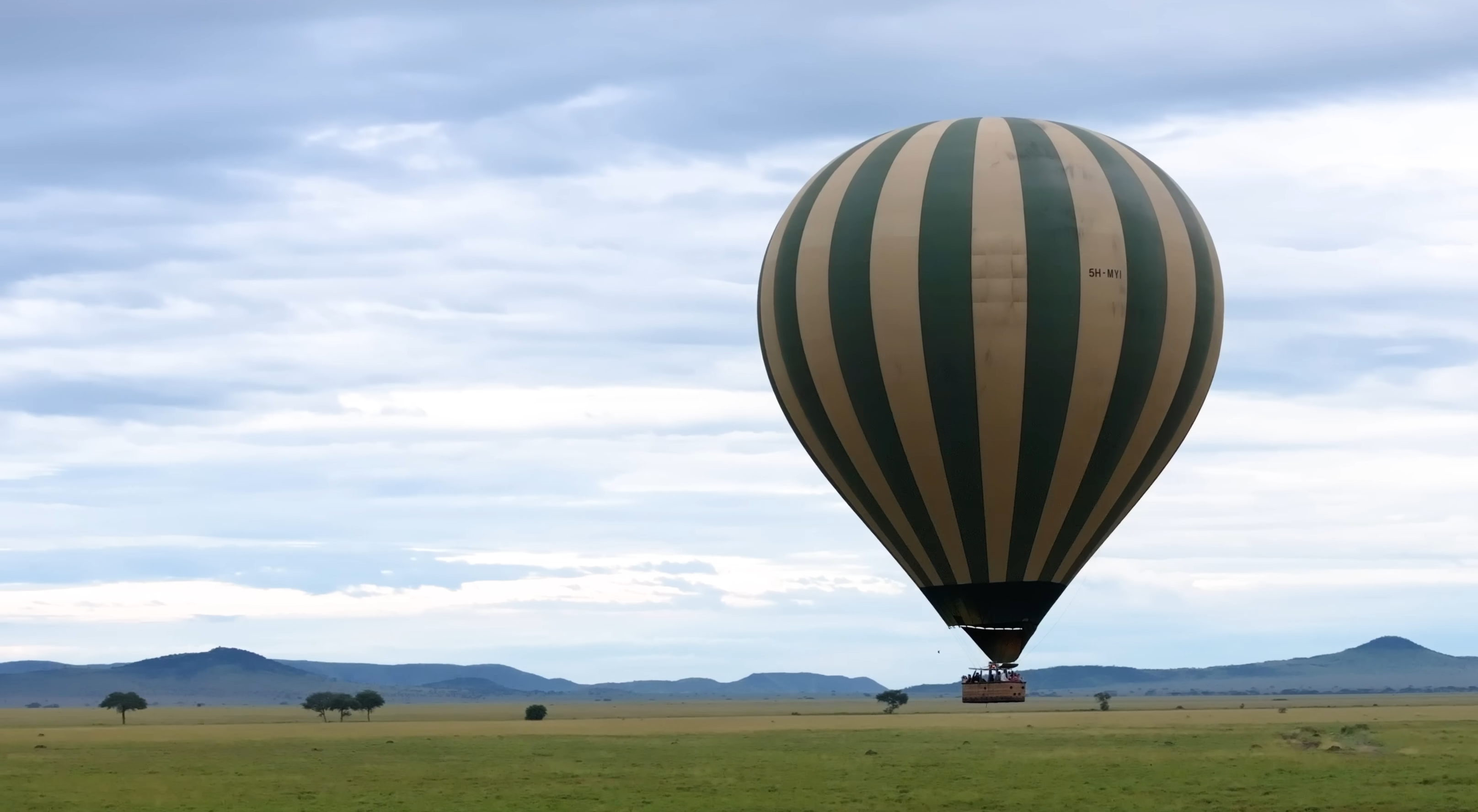 Hot Air Balloon | Serengeti wildlife Experience | African Safari and Tour Experiences