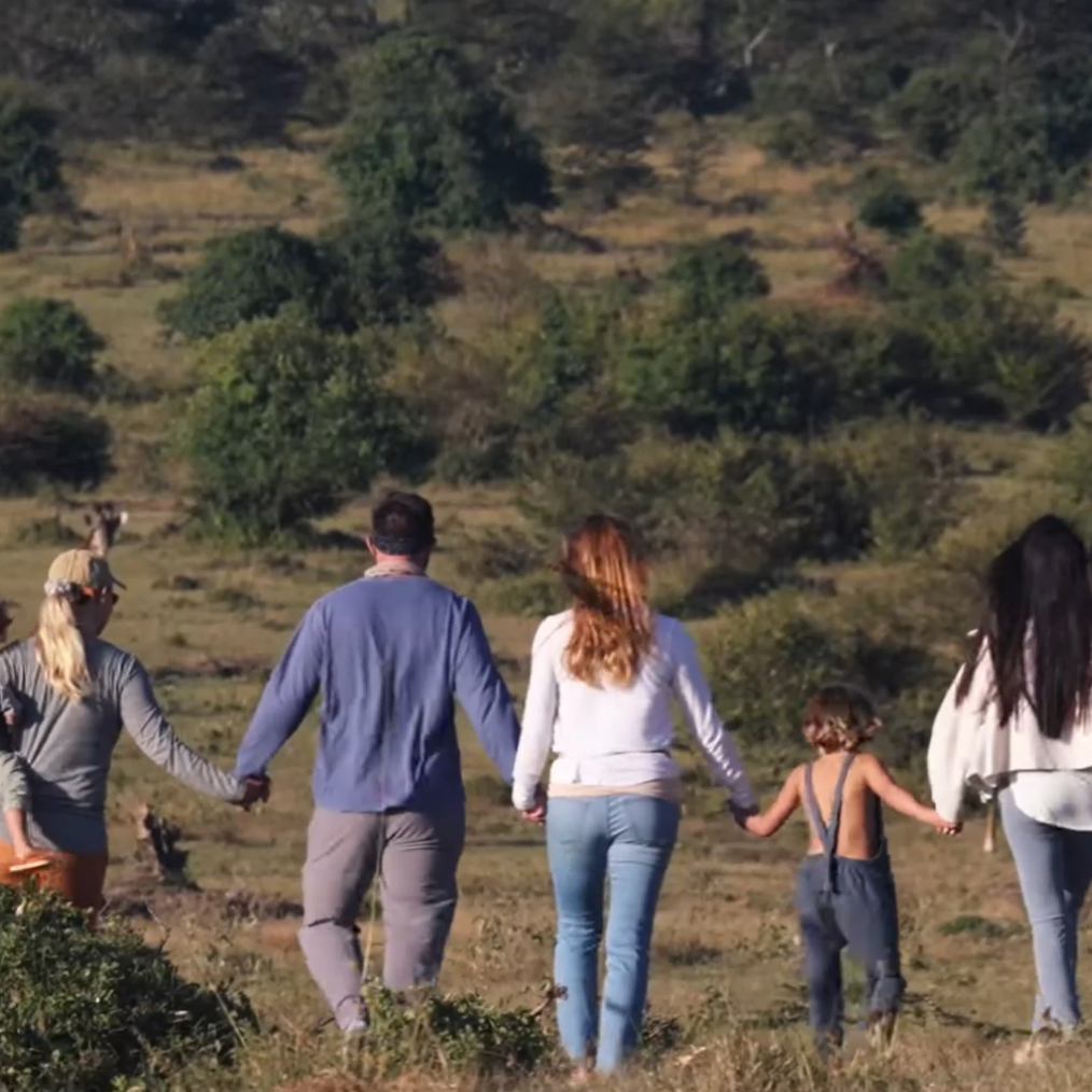 Family Safari Taasa|African Walking Safaris African Walking Safaris_Family-Friendly Tours