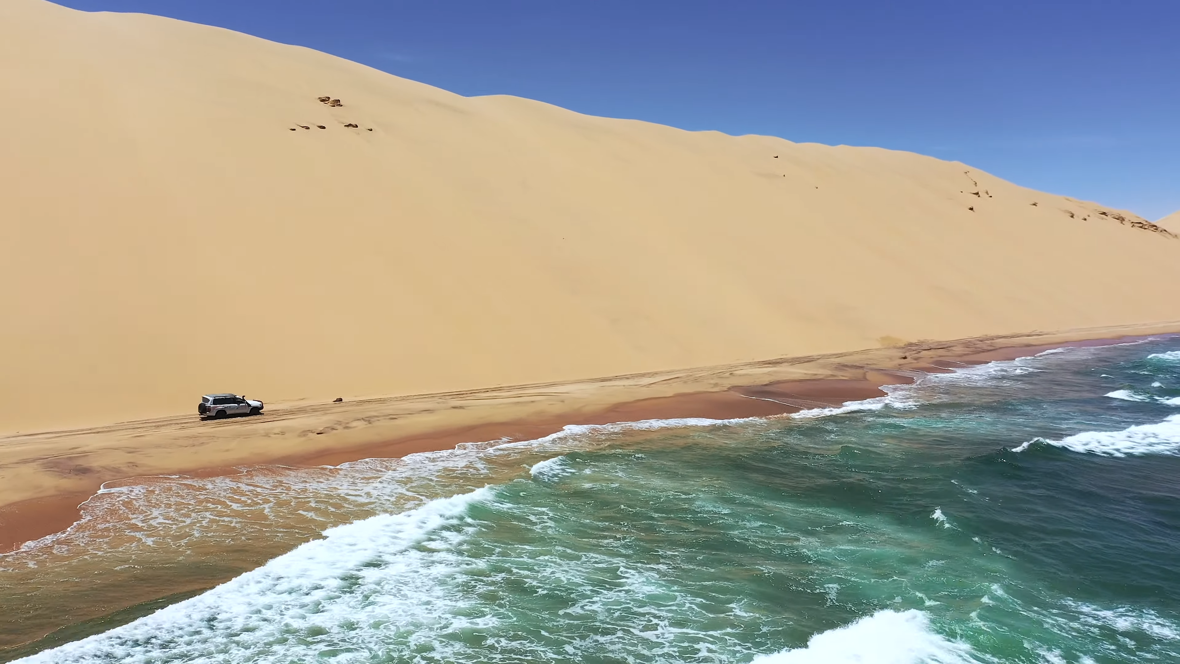 Sandwich Harbour Namibia_Desert meets the Ocean_Mtembezi African Safaris & Vacations