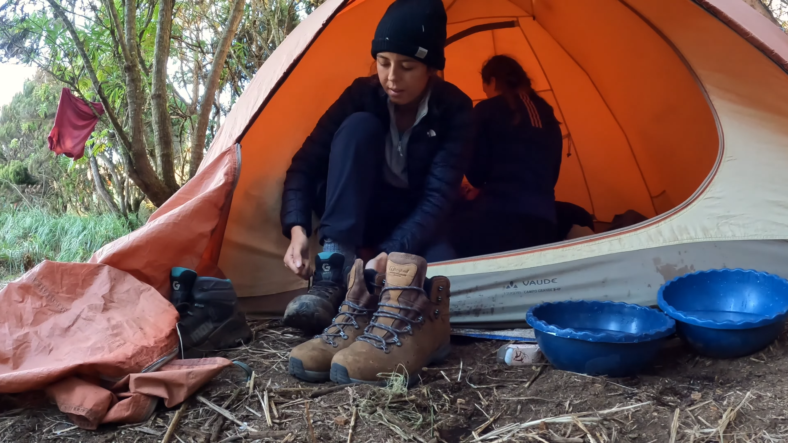 Backpacking Africa Tours in Tanzania_Kilimanjaro Mountain Climbing
